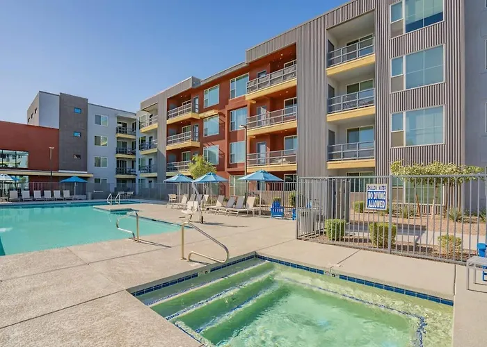 Prime Location With Balcony Pool Gym Wd Parking Apartment *