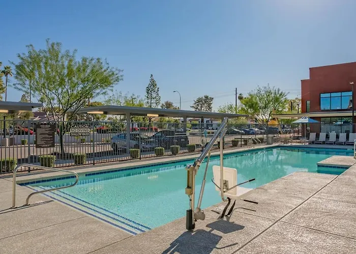 Prime Location With Balcony Pool Gym Wd Parking Apartment