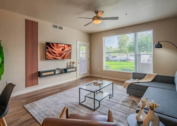 Prime Location With Balcony Pool Gym Wd Parking * Tempe